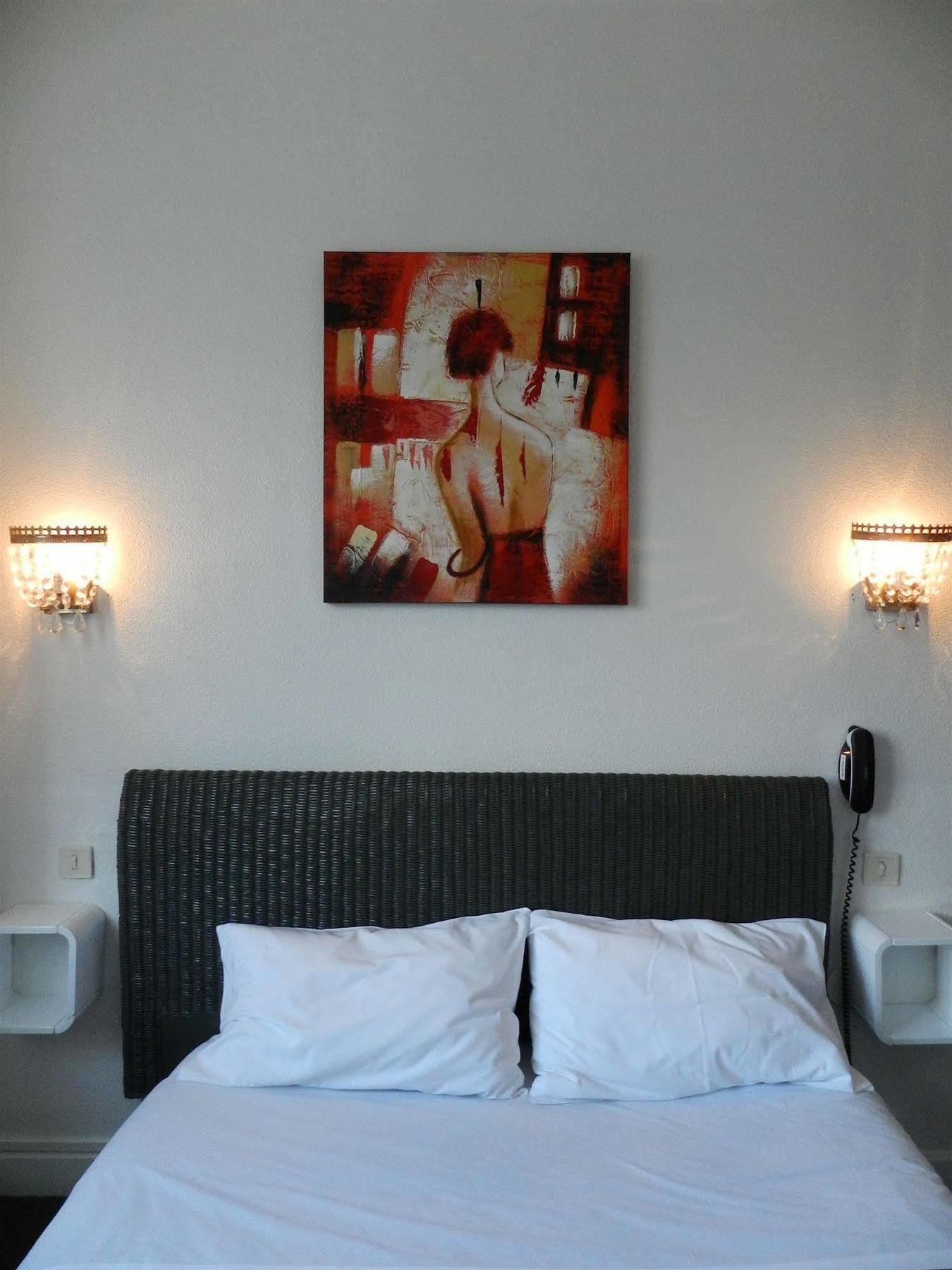 Hotel Agena ブレスト エクステリア 写真